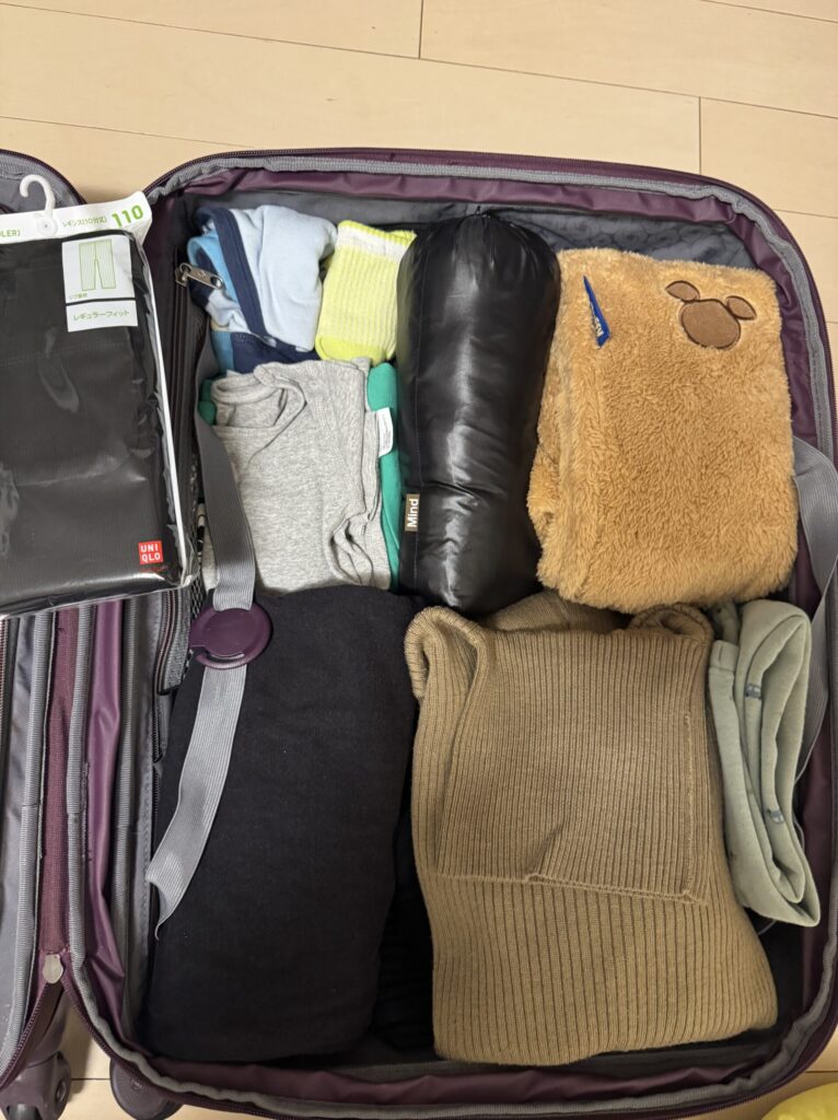 子連れディズニーの衣類パッキング（防寒着・パジャマ・ブランケット）