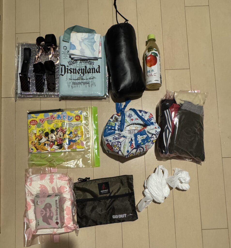 3歳子連れディズニーの持ち物一覧（タオル・おむつ・飲み物・おやつ）