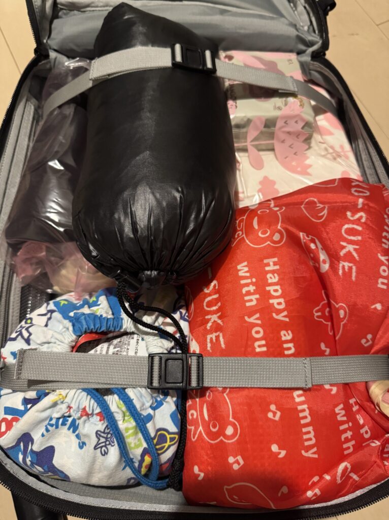 子連れディズニーの荷造り（ダウンケット・ブランケット・子ども用品）